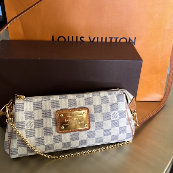 Louis Vuitton Damier Azur Eva 2 way clutch with shoulder strap - Picture 10 of 11